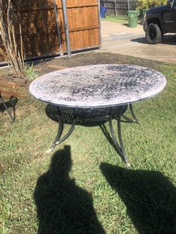 Table / mess 