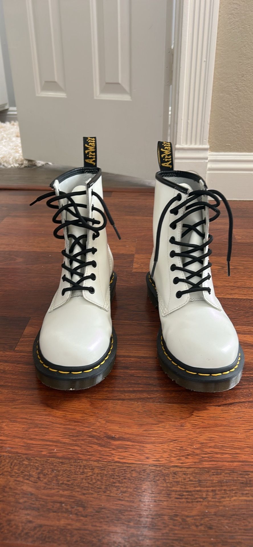 Dr. Martens 1460 Smooth Leather Boots