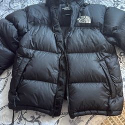 North face Puffer 700 (no trades!) size S