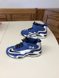 Nike shoes men’s size 9.5