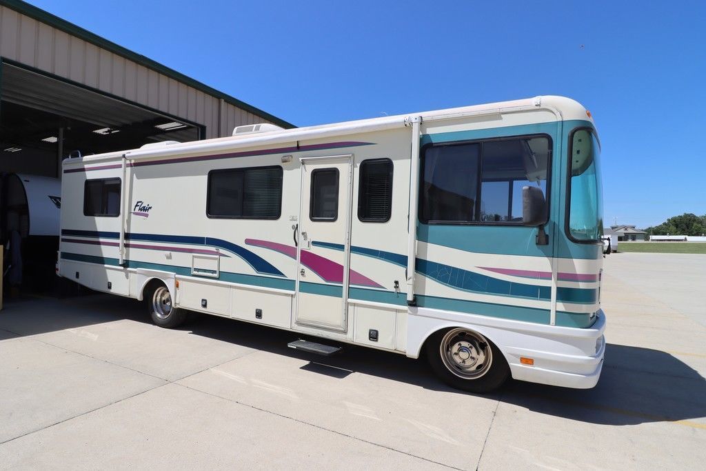 1996 Fleetwood Class A RV Flair H Series for Sale in Palmdale, CA - OfferUp
