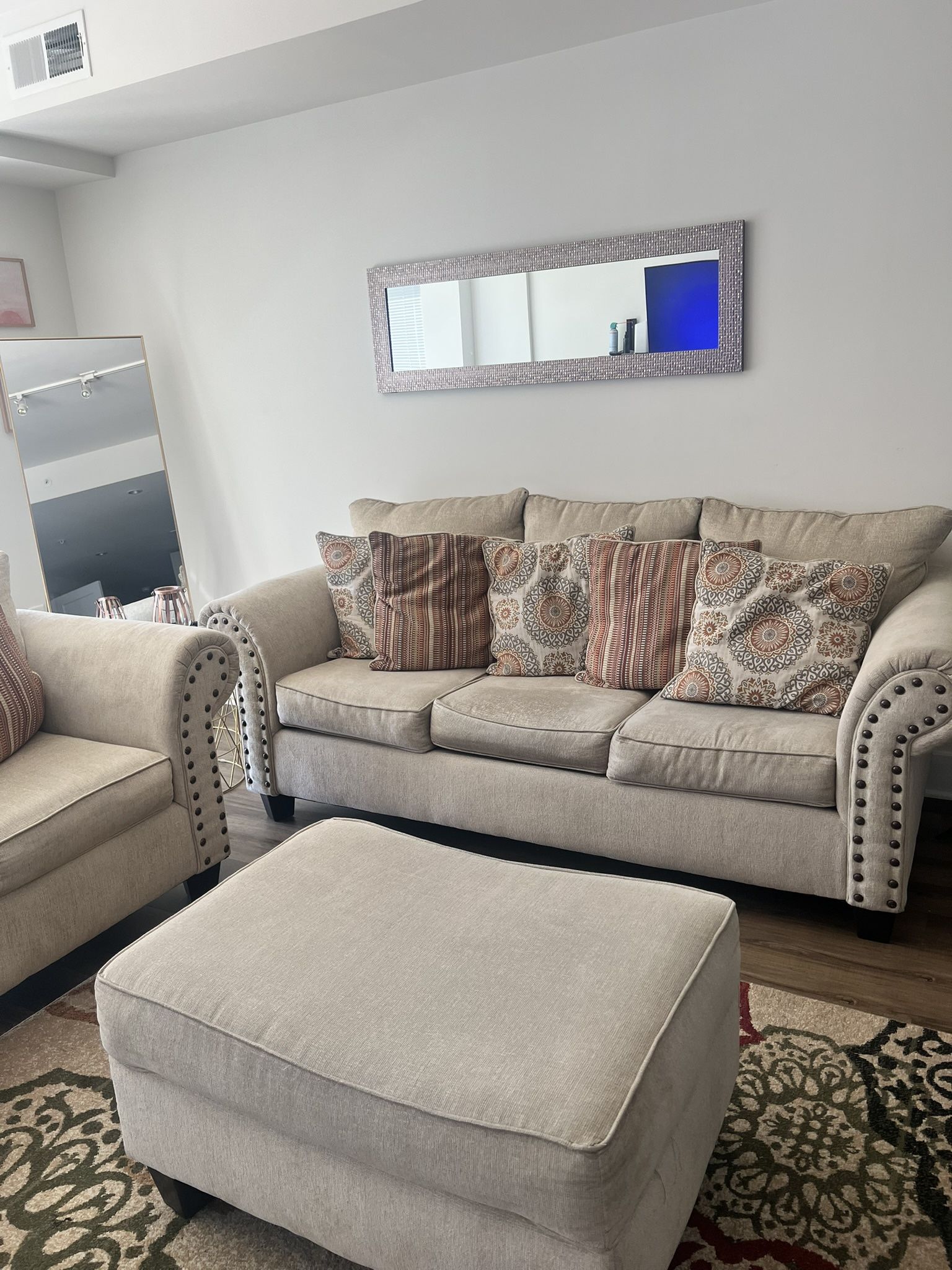 Beige/ Cream Living Room Set