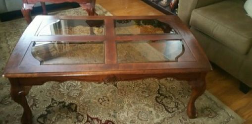 Queen anne oak coffee table