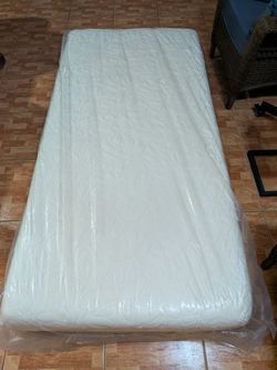 12 inch Twin XL matt,ress gel memory foam, hybrid, firm type. Free same-day delivery.