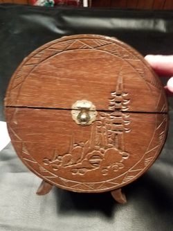 Cool Wooden Liquor Set, Sake Set. Wood Barrel