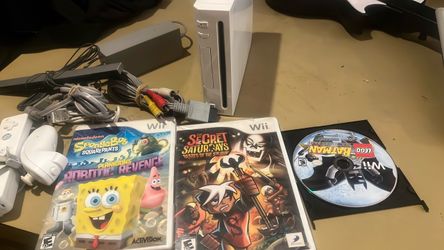 Nintendo Wii Console Bundle with Games