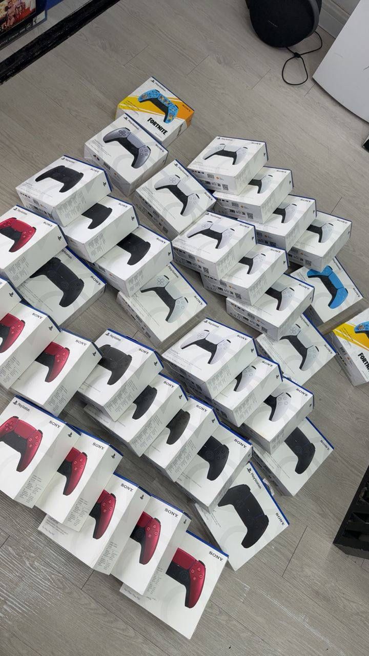 Ps5 CONTROLLERS