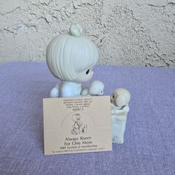 1989 Precious Moments Symbol of Membership 