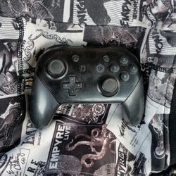 Nintendo Switch Pro Controller 