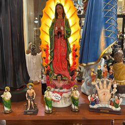 Virgen De Guadalupe Estatua /Virgin Mary Statue