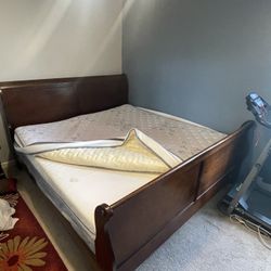King Size Bed -stable And Beautiful 