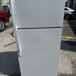 Whirlpool Refrigerator 