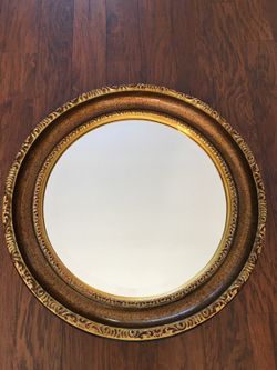 Circle round mirror
