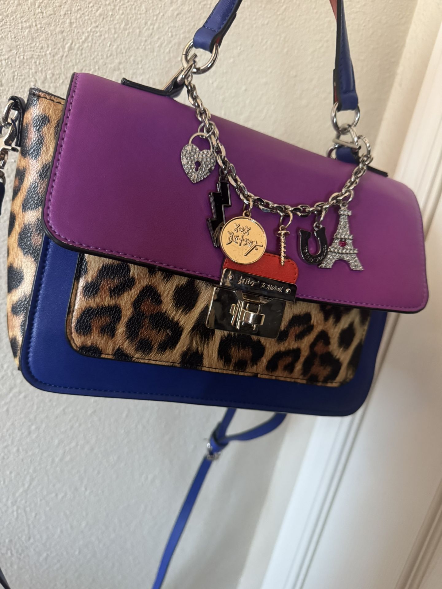 Betsy Johnson Crossbody Charm Purse💕