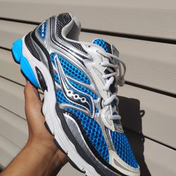 Saucony Obni 9 SIZE 10 