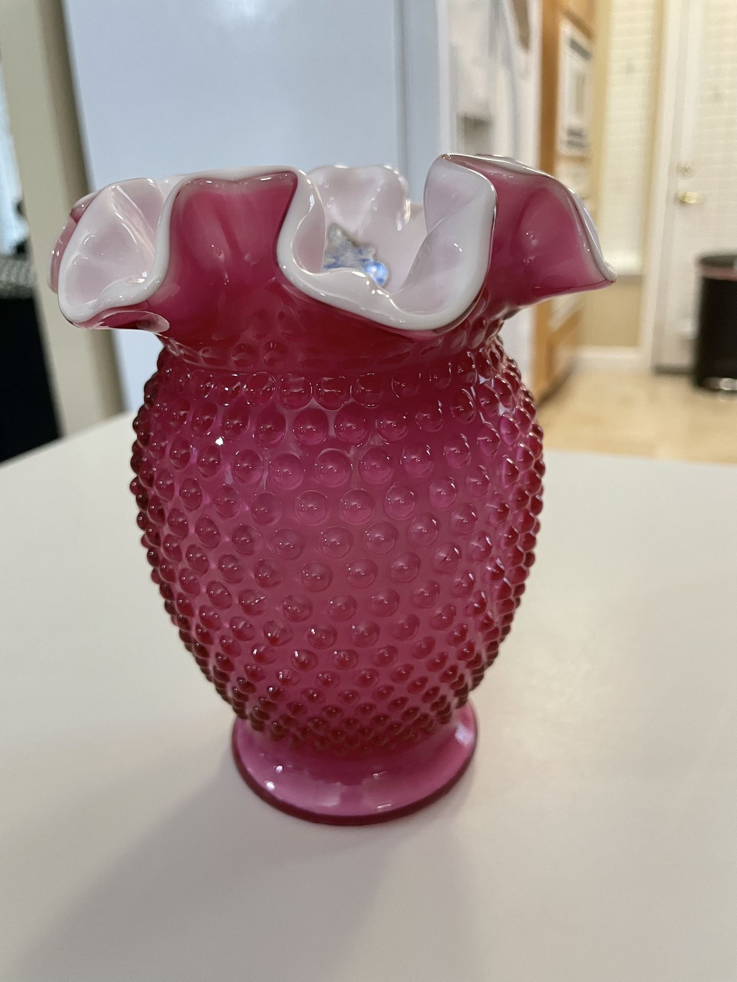 Vintage Fenton Wild Rose White Inlay Hobnail Vase BEAUTIFUL