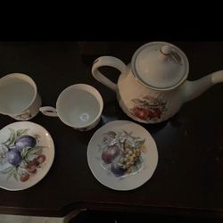 Vintage Teapot With Cups And Saucers