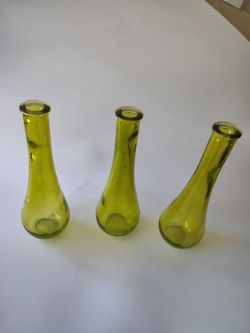 Triple vases