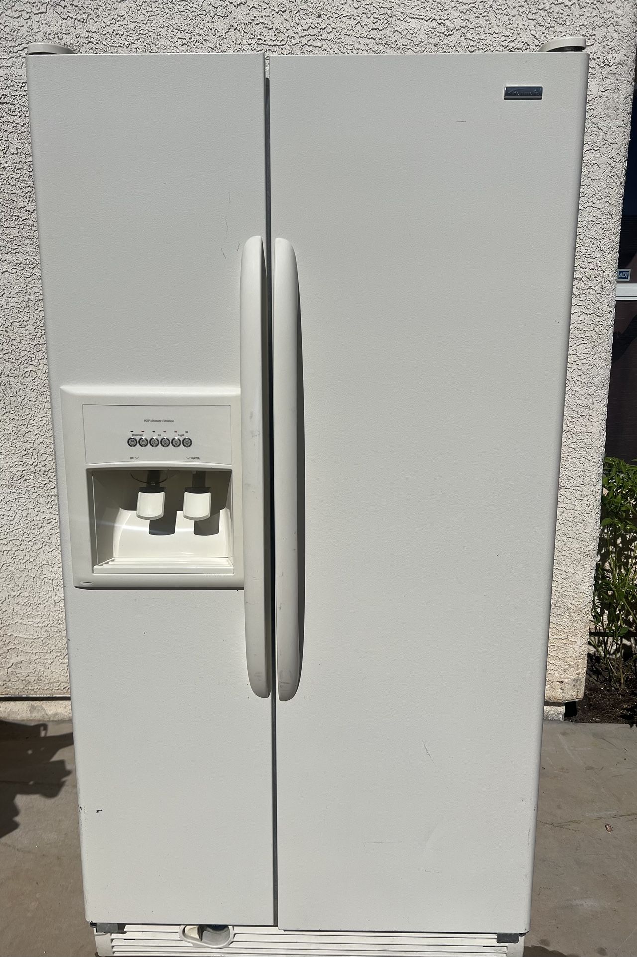 Refrigerator kenmore ( beige)