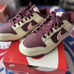 Nike Valentines Dunks