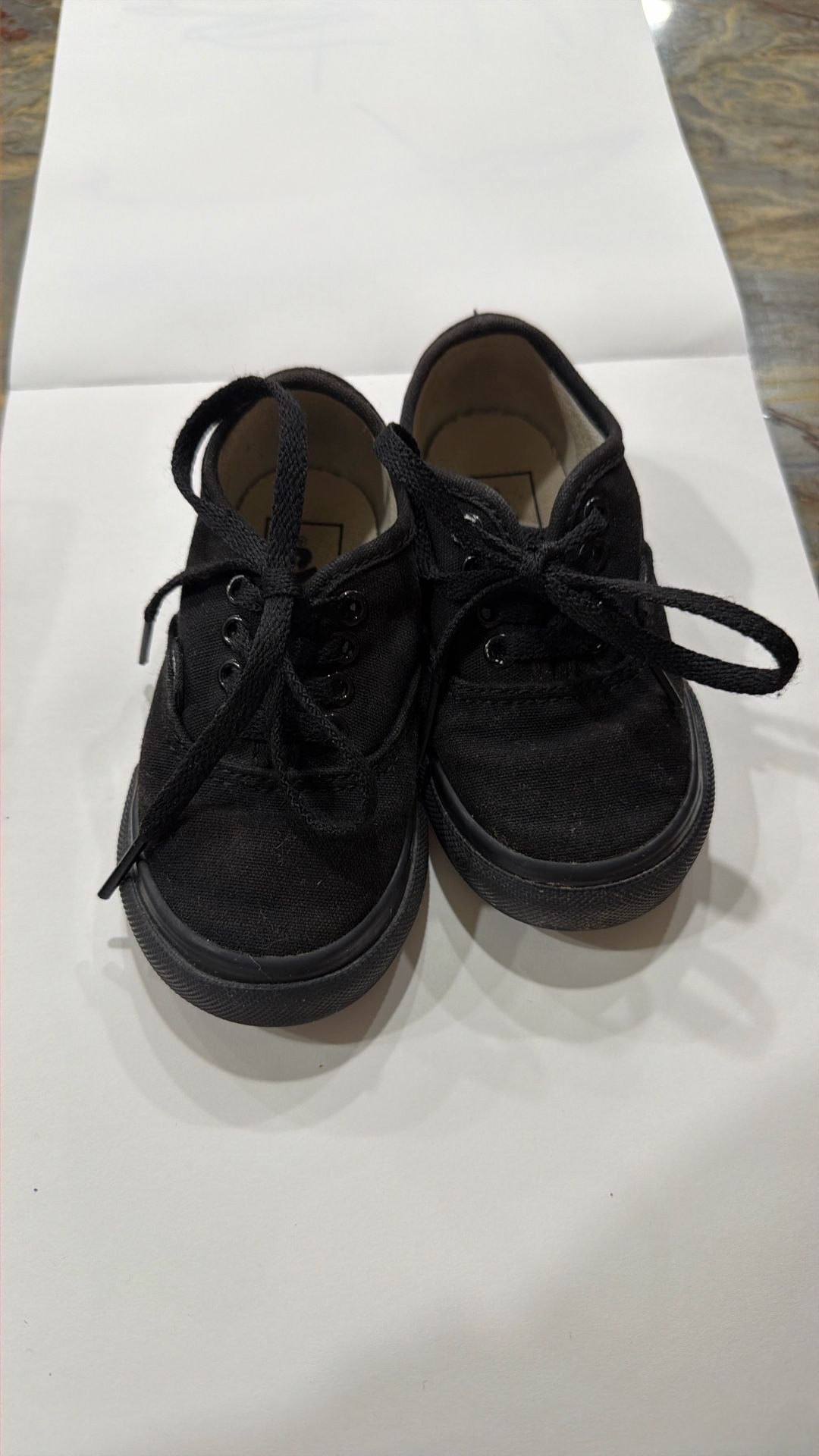 Kids All Black Converse Size 6c $15