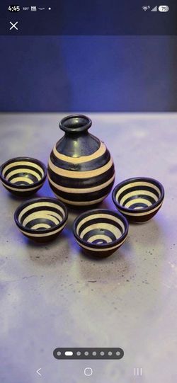 2 Ceramic Sake Set with 4 Cups each
