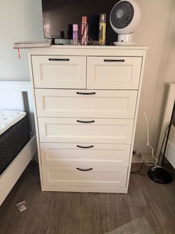 Bedroom set