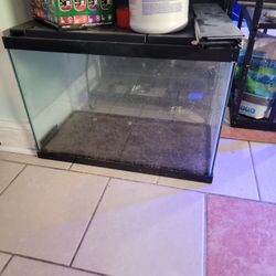 20 Gallon Tall Aqueon Fish Tank