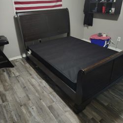 Sleigh Bed Frame Queen Size With Box Springs d