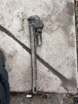 Pipe Wrench