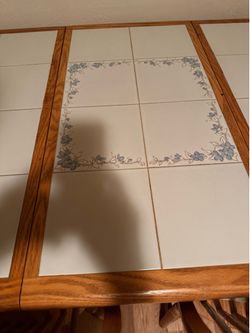 Table & 4 chairs