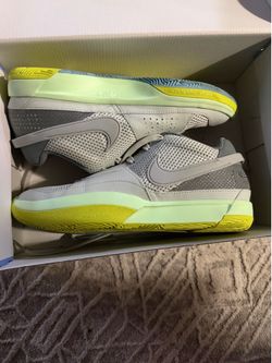 Basket ball ja morant 1 (size 8.5)