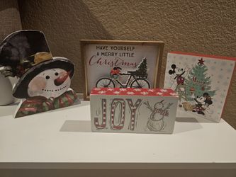 Farmhouse decor Christmas 🎄 bundle 