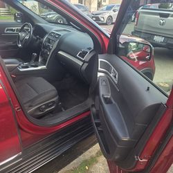 2013 Ford Explorer – Clean Title – 122k Miles