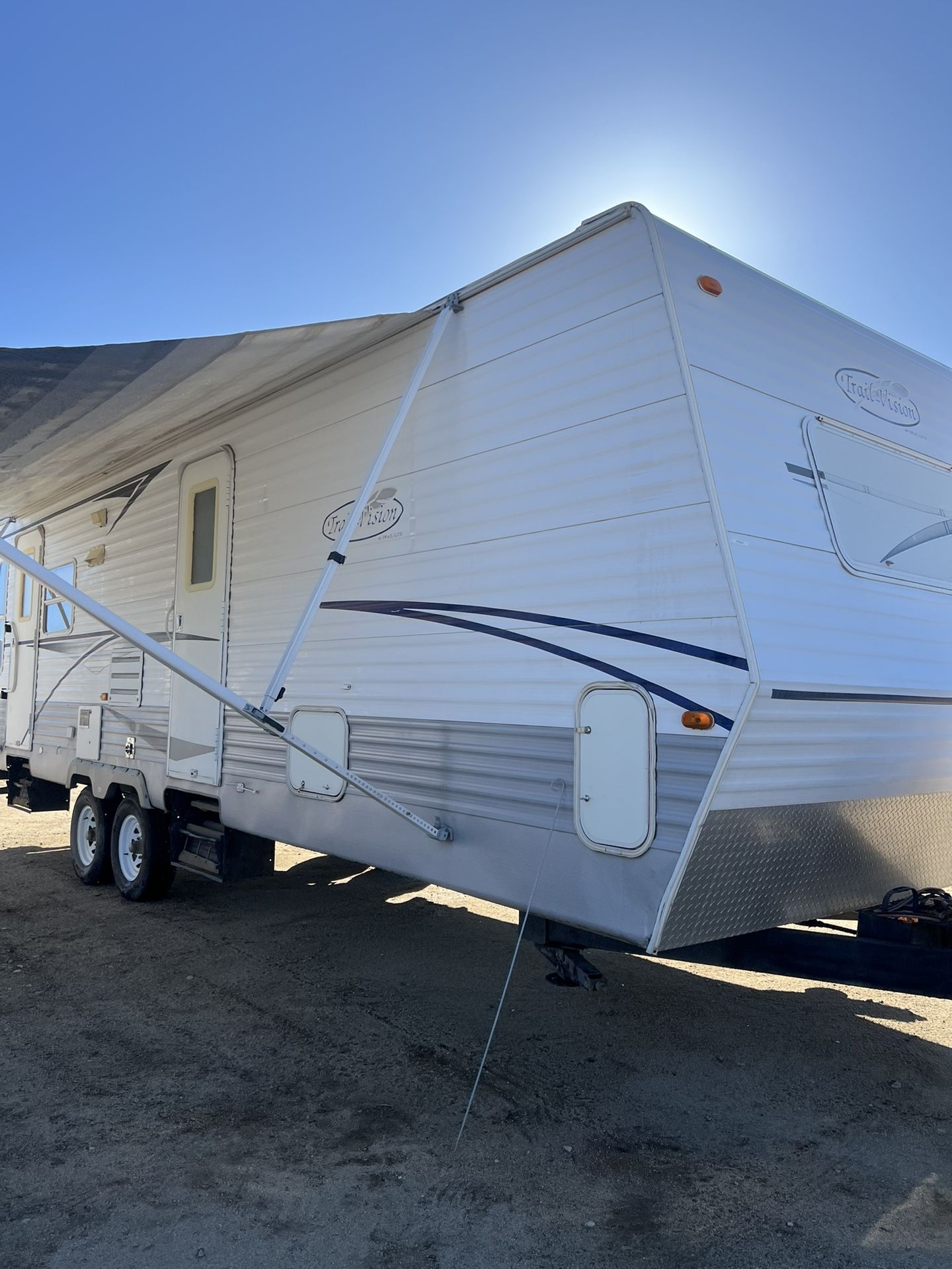 2005 RV Trailer