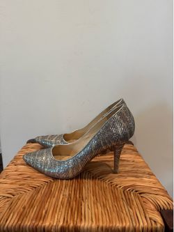 Kelly & Katie Silver/gold  Glitter Pointed-Toe High Heels size 9