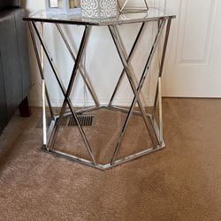 Ashley Furniture End Table 