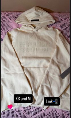 Essential shorts and hoodie