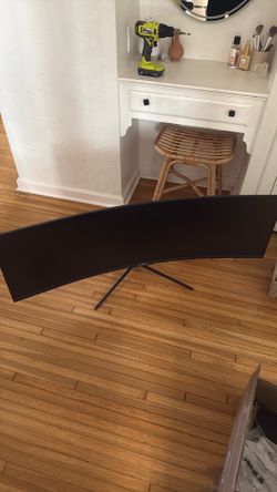 INNOCN 49” Curved Ultrawide 5K2K 120Hz Monitor - Excellent Condition