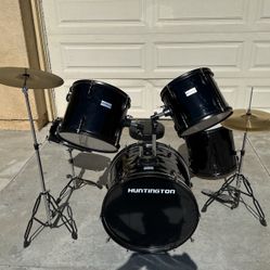 Huntington drum set