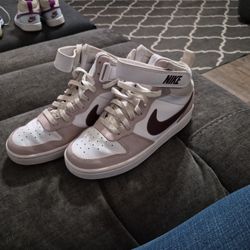  Nike Court Borough Mid 2 sneakers