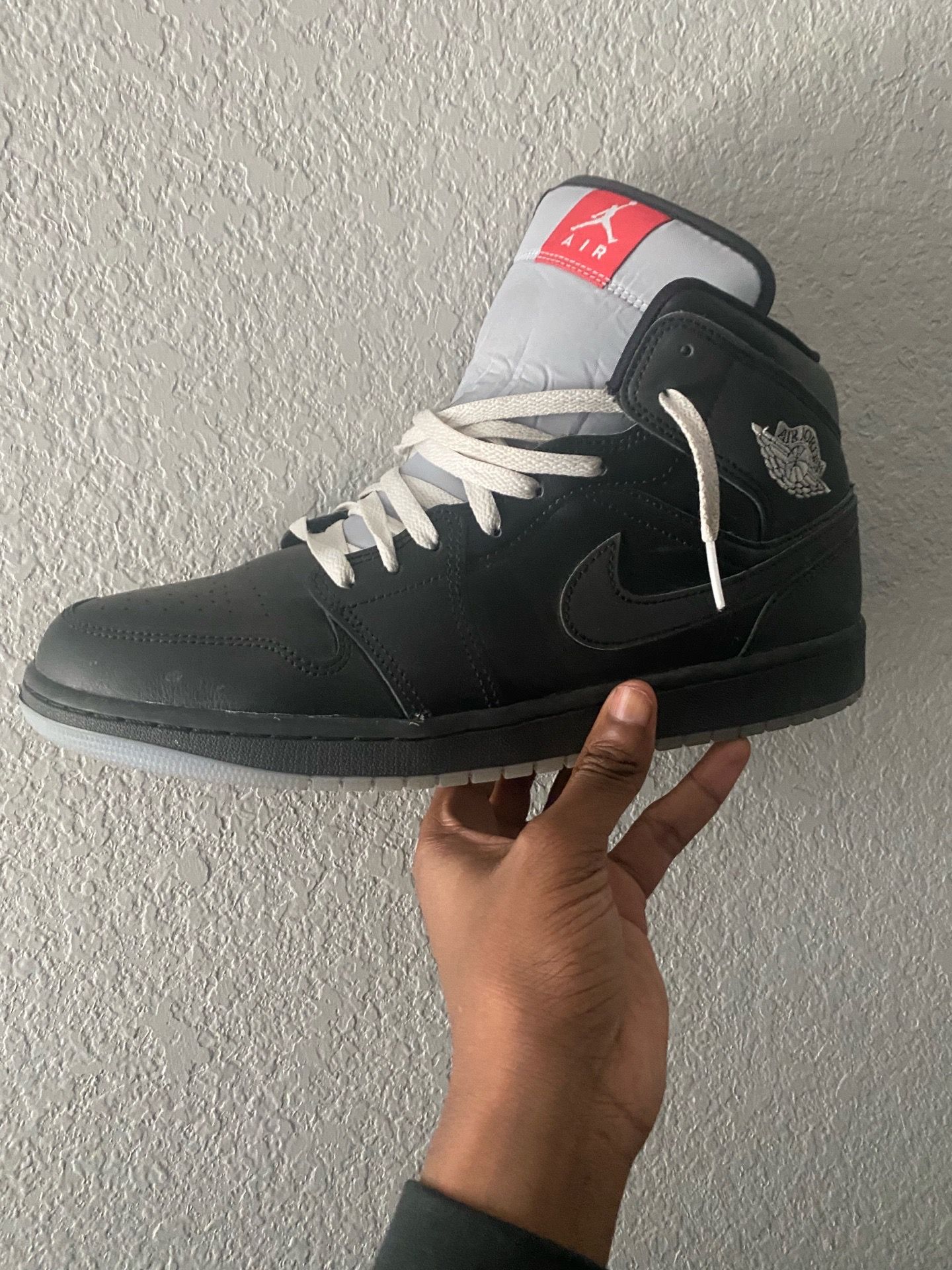 Air Jordan 1s 30 dollars