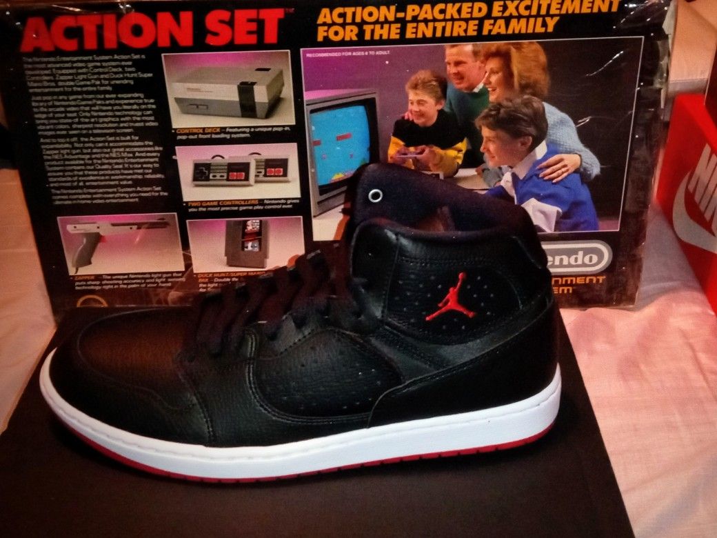Size 10 Sneaker collectors Nike Jordans access 
