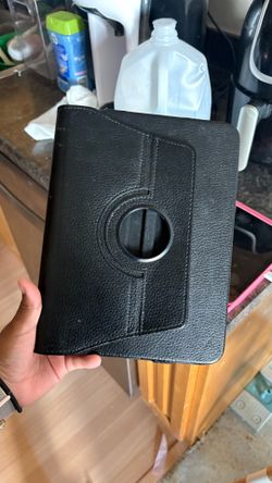 iPad case with apple pencil holder
