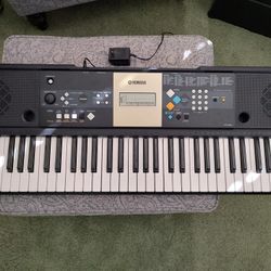 Yamaha YT-220 Keyboard 