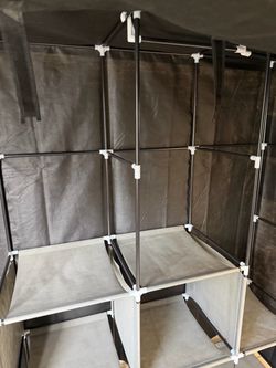 Mobile closet