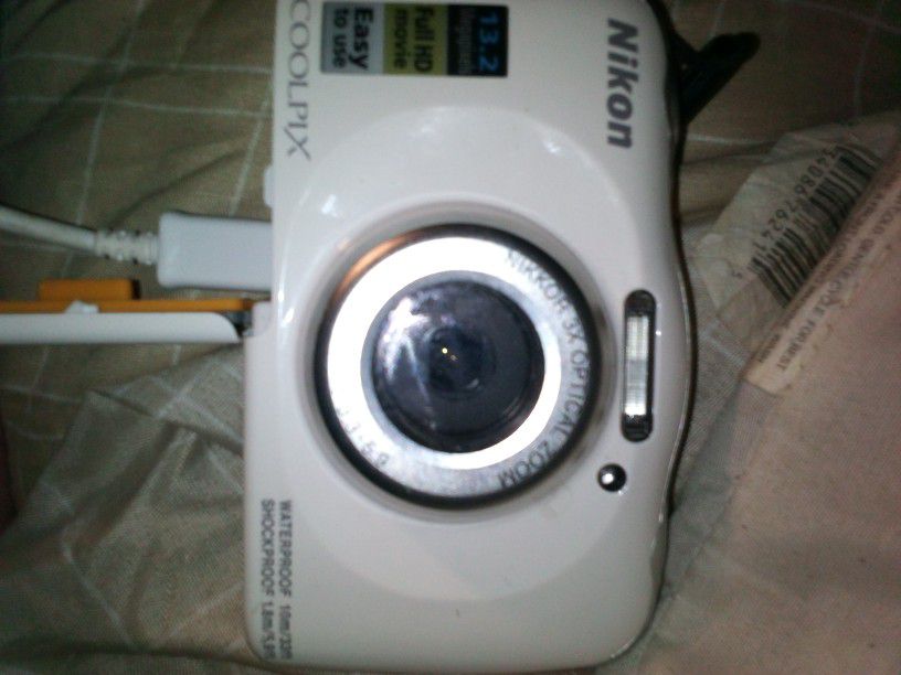 Digital Camera Nikon Coolpix W100 