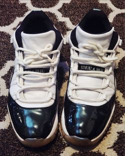 Nike Air Jordan 11 Retro Low Emerald 528896-145 Size 14
