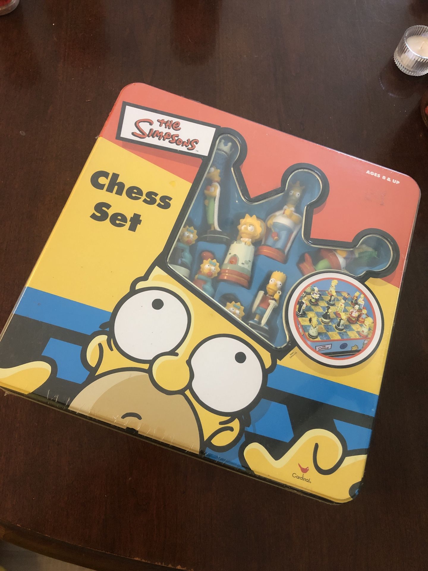 THE SIMPSONS CHESS SET