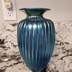 Vintage Signed Lundberg Studios Electric Carnival Iridescent Blue Hand Made Vase
